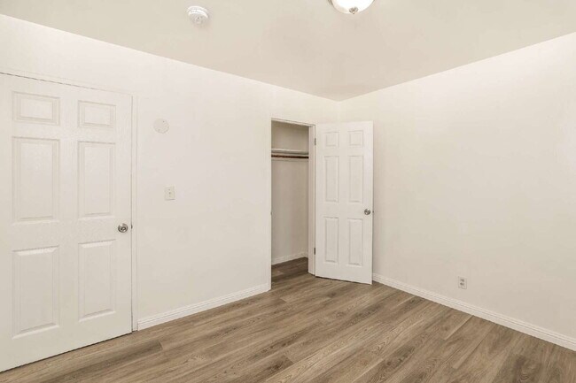 Building Photo - 2810 Devon Way