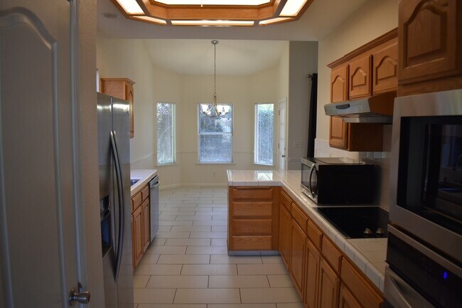 Building Photo - 1785 E Turnberry Ave