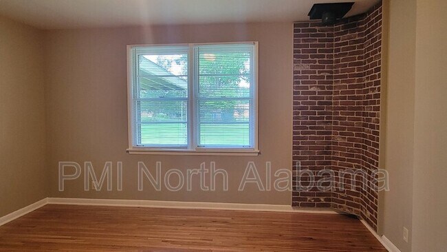 Building Photo - 6408 Robinhood Ln NW