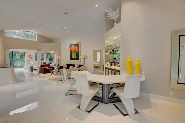 Building Photo - 2106 NW 60th Cir