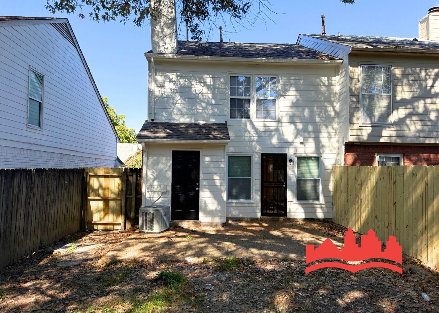 Building Photo - 5555 Blossom Ln