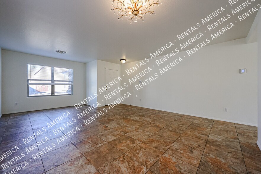 Building Photo - 6175 S Sharon Ct