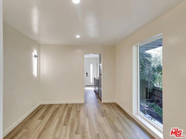 Building Photo - 6921 Pso Del Serra
