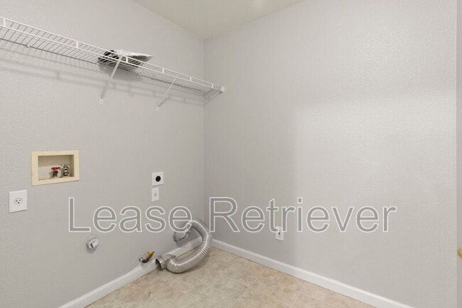 Building Photo - 1943 Remembrance Ln