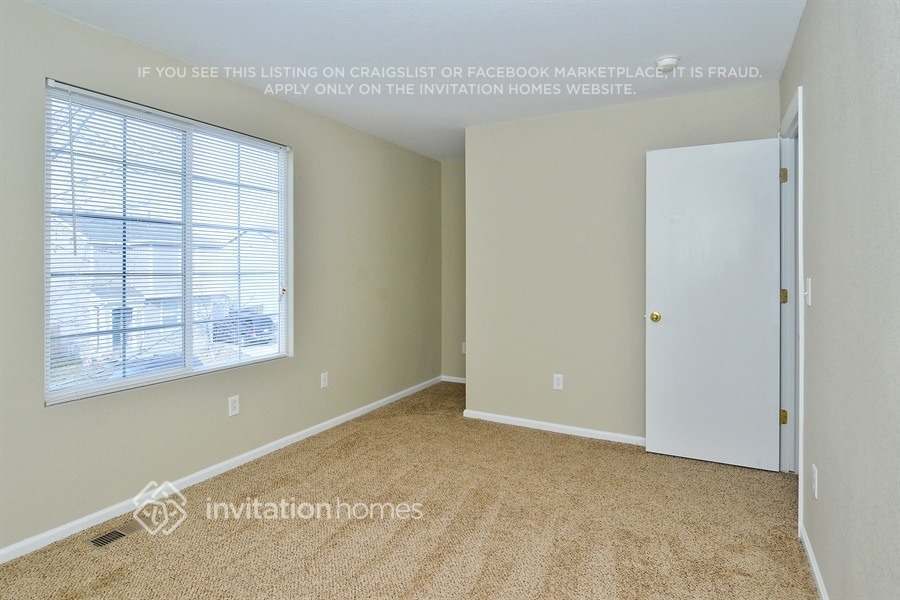 Building Photo - 10100 Glencoe Ct