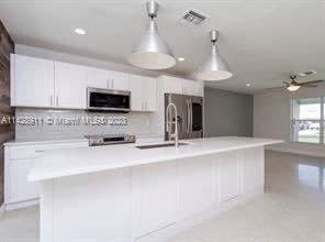 Building Photo - 3 br, 2 bath House - 4610 SW 34th Dr