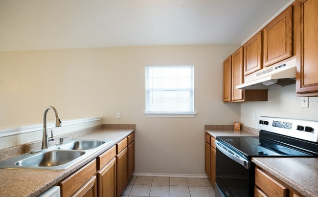 Building Photo - 1152 Misty Acres Dr