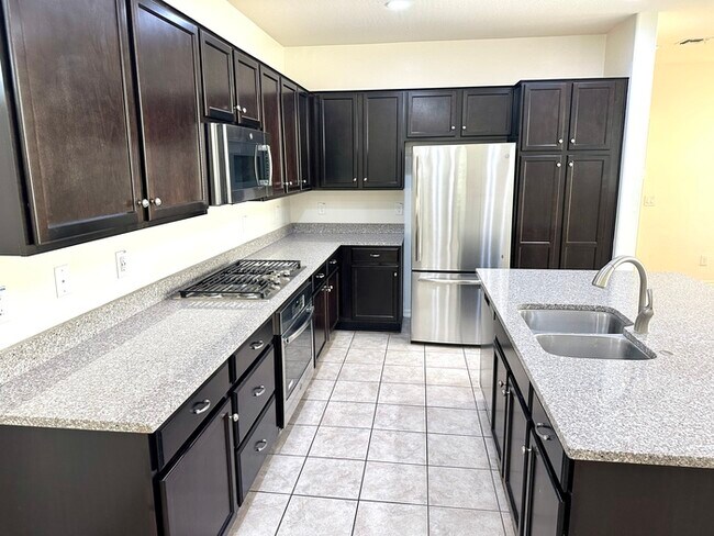 Building Photo - Adorable Bungalows at Cooley Station home!