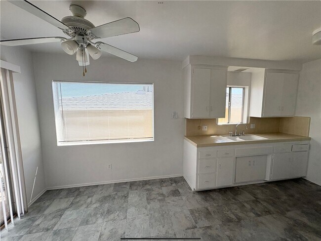 Building Photo - 2302 S Gaffey St