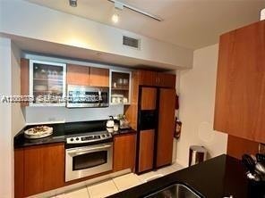 Building Photo - 2775 NE 187th St