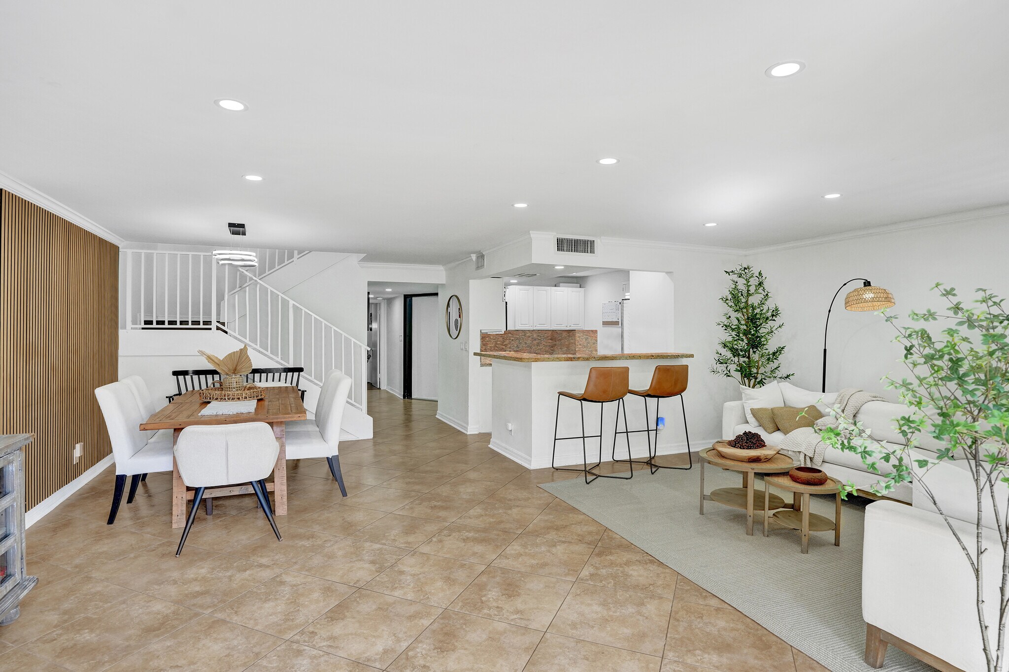 Building Photo - 1844 NE 26th Ave