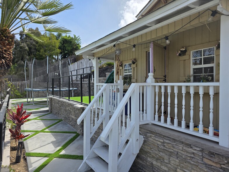 Building Photo - 6097 Charae St