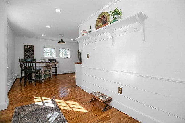 Building Photo - 6 Mill Ln