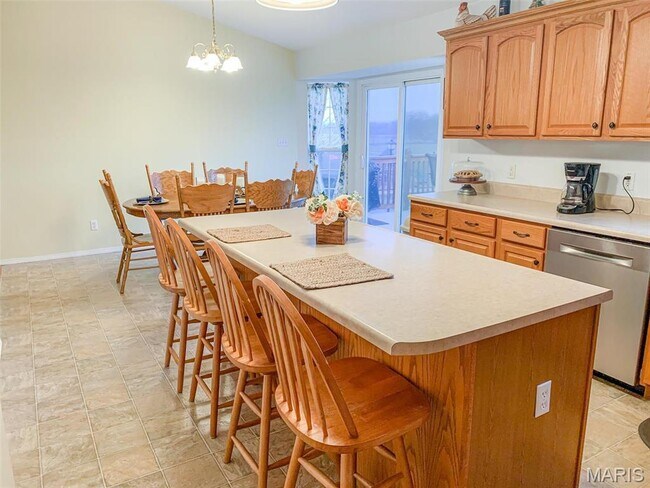 Building Photo - 1031 Buran Dr