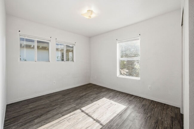Building Photo - 1619 11th Ave