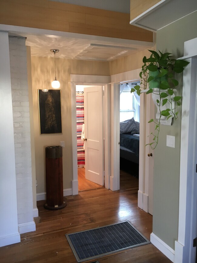 Building Photo - 912 Altavista Avenue