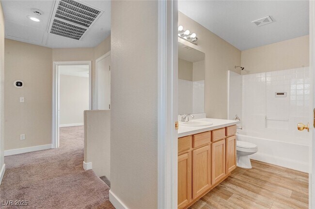 Building Photo - 494 Groft Way