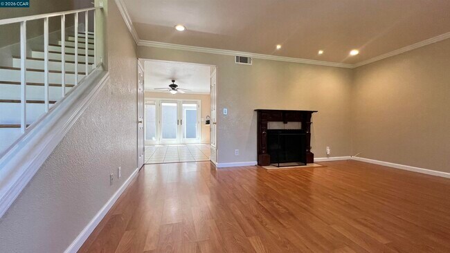 Building Photo - 2828 Royal Ann Ln