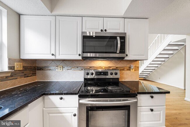 Building Photo - 12109 Green Ledge Ct