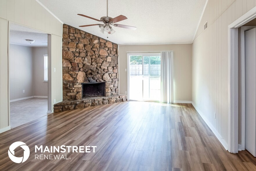 Building Photo - 7158 Rose Trail Dr