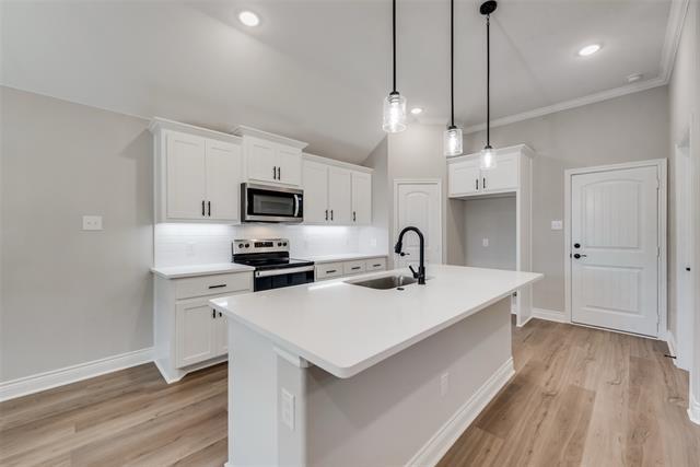 Building Photo - 808 Hardaway Ln