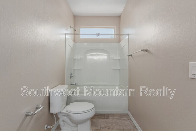 Building Photo - 2753 S 85th Way