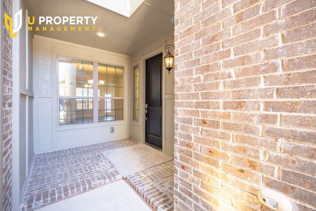 Building Photo - Luxury Townhome- wood flooring. Great location