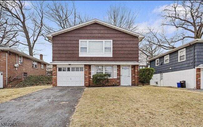 Primary Photo - 495 Brook Ave