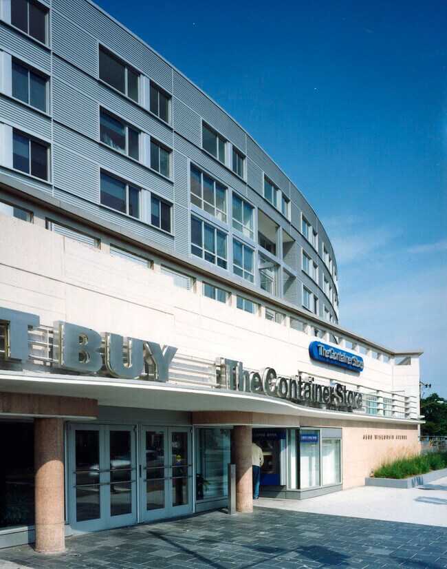 Building Photo - 4101 Albemarle St NW