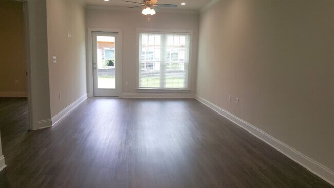 Building Photo - 2651 S Juniper St