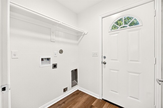 Building Photo - 1302 Shearn St