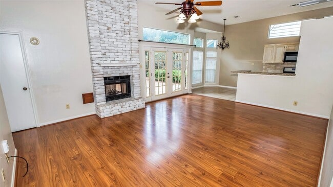 Building Photo - 171 E Pathfinders Cir