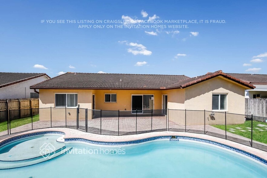 Building Photo - 18015 SW 154th Pl