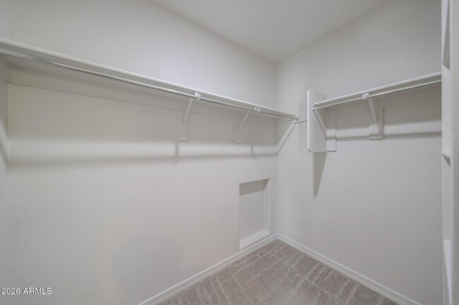 Building Photo - 5458 W Fulton St