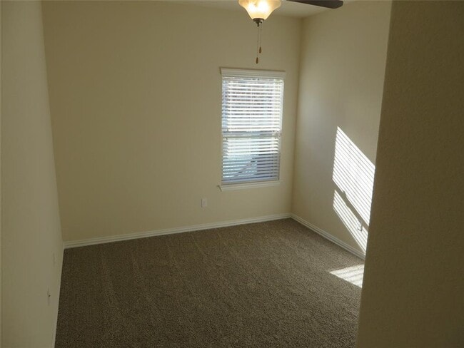 Building Photo - 1220 Gaviota Ln