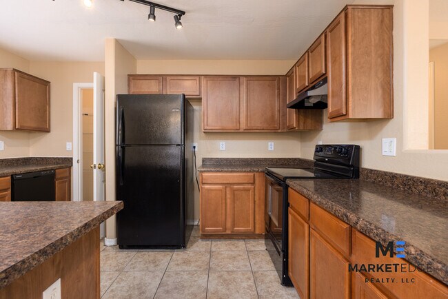 Building Photo - 4Bed/3Bath Home in Maricopa! JOIN THE WAIT...