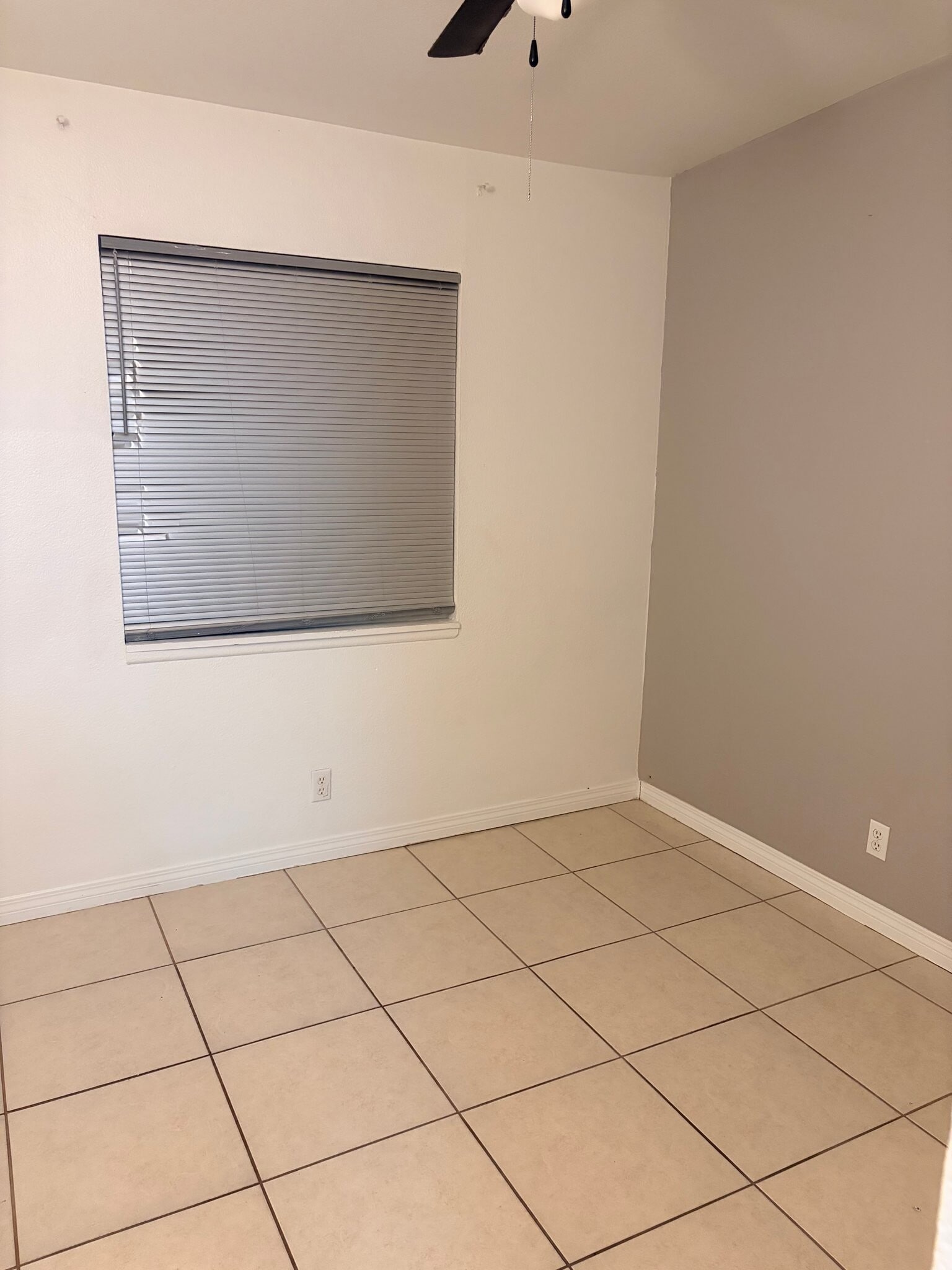 Building Photo - 4392 Springdale Ct