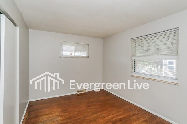 Building Photo - 2787 Pickmeier Ln