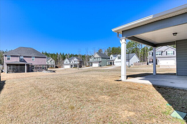 Building Photo - 705 Navan Ln