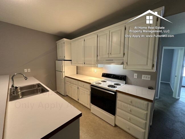 Building Photo - 999 Boulder Ct