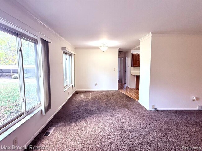 Building Photo - 1245 Derby Rd