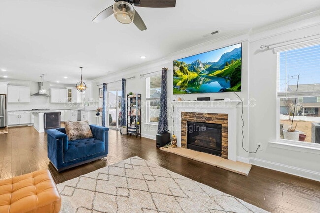 Building Photo - 6126 Russo Ct