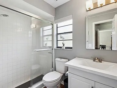Building Photo - 1228 SW 75th Dr