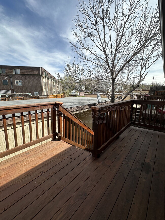 Building Photo - 328 Mt View Ln