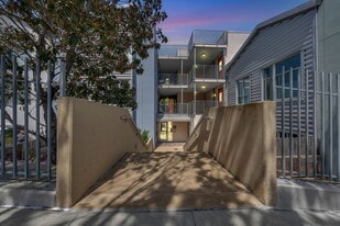 Building Photo - 451 Kansas St