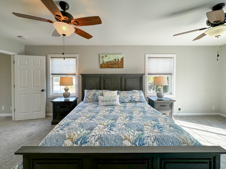 Building Photo - 2703 Homes Dr