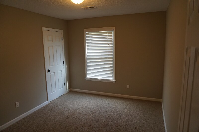 Building Photo - 13254 Dickens Ln