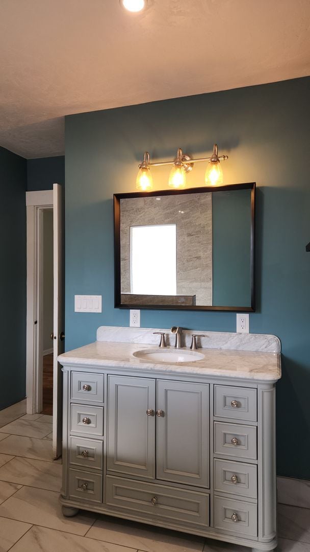 Building Photo - Adorable Duplex Near Washington Park