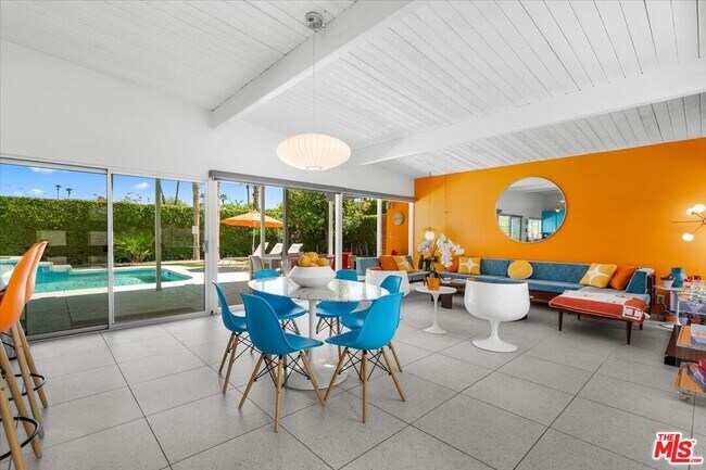 Building Photo - 610 S Compdre Rd