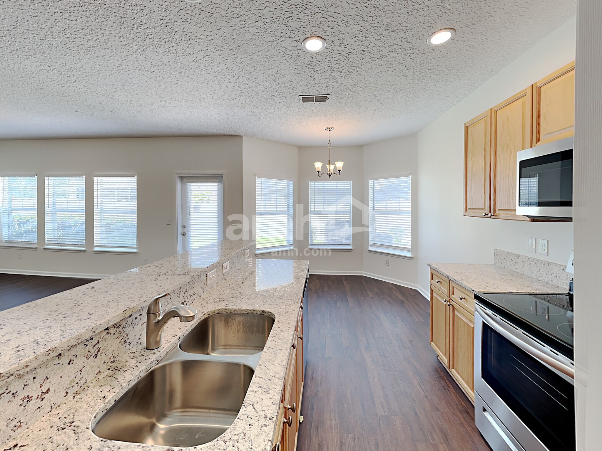 Building Photo - 6243 Pendragon Pl